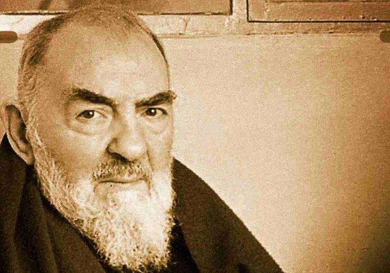 Preghiera a Padre Pio per una Grazia Urgente