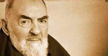 Preghiera a Padre Pio per una Grazia Urgente